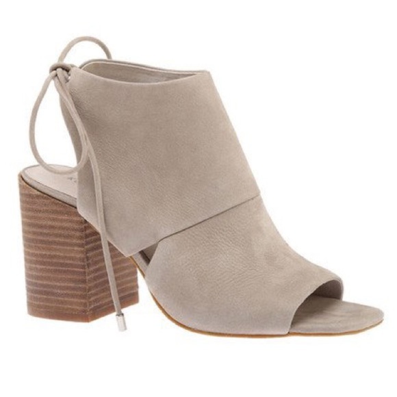 New Kenneth Cole New York Katarina Nubuck Taupe Grey Leather Open-Toe Bootie - Picture 1 of 11